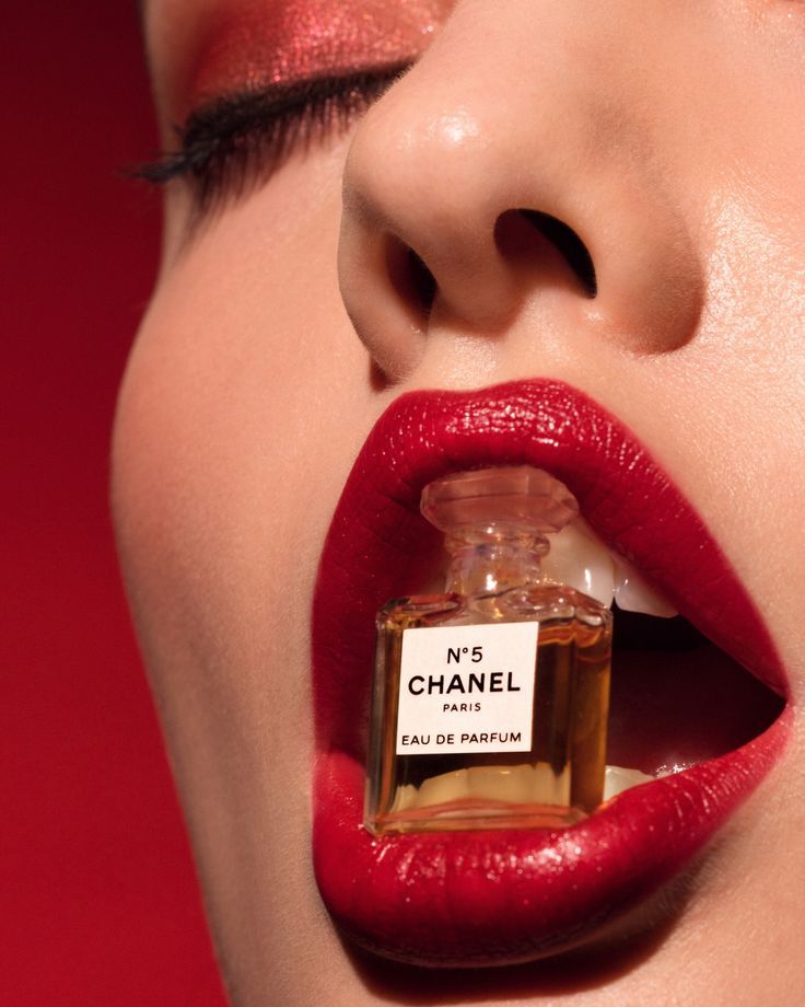 The Science of Attraction: How Fragrance Can Boost Your Dating Life